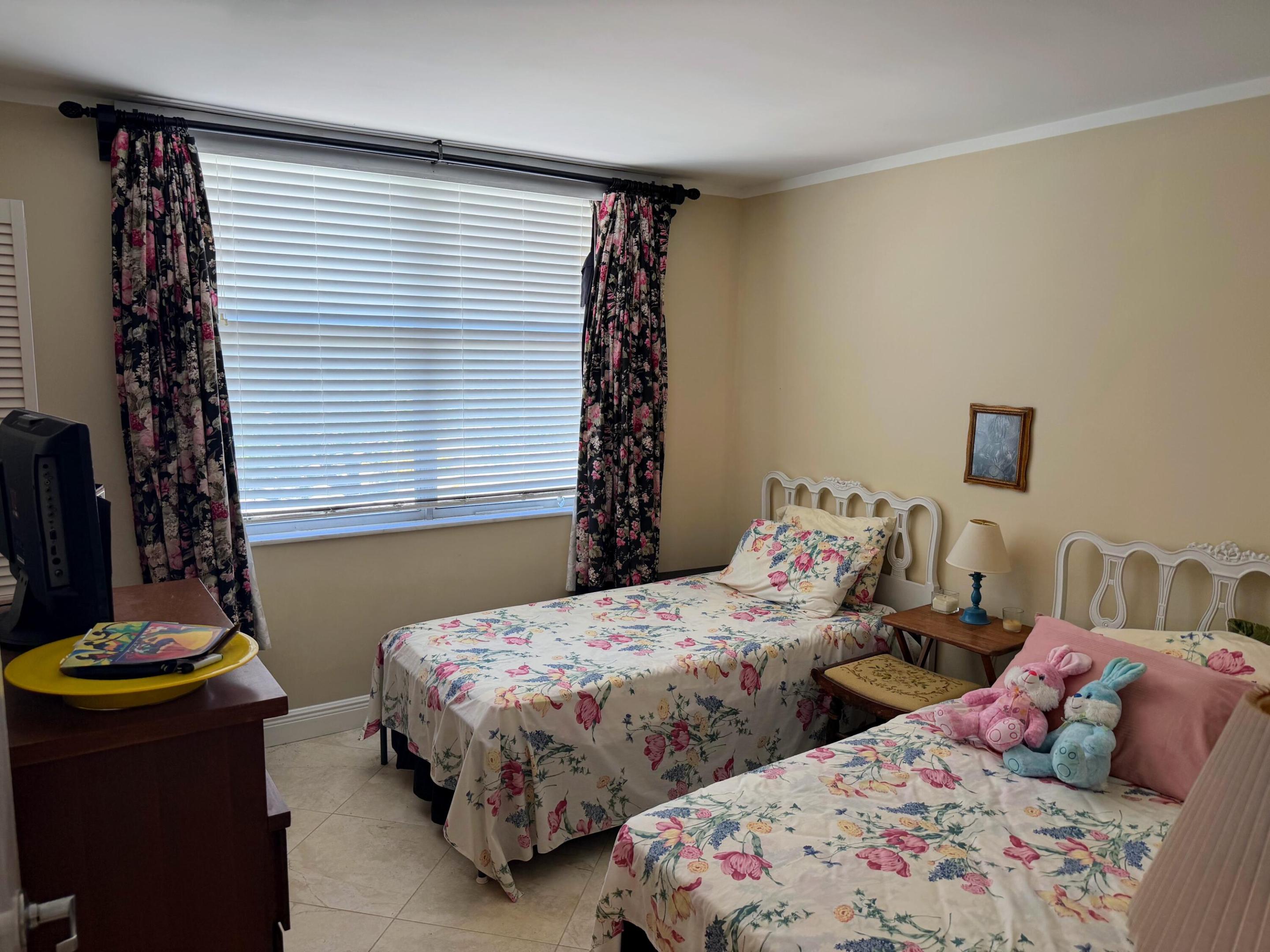 CORAL RIDGE EAST CONDO - Residential