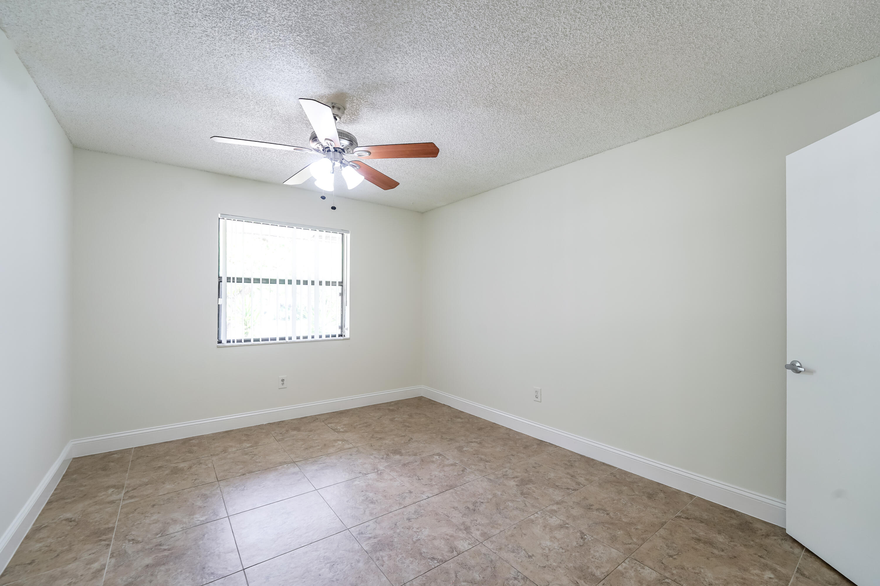 BOCA RATON HILLS SEC 2 - Residential Lease