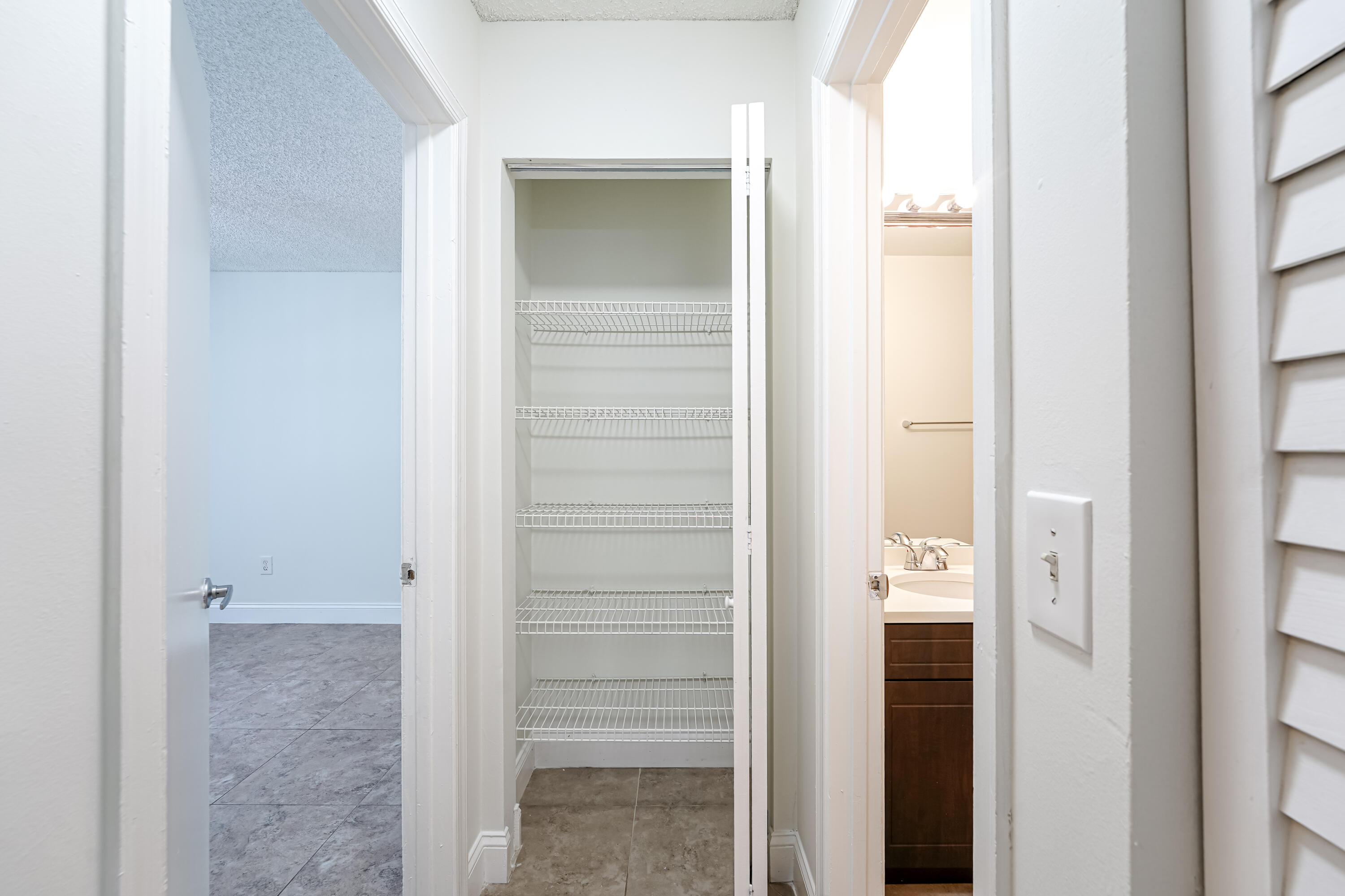 BOCA RATON HILLS SEC 2 - Residential Lease