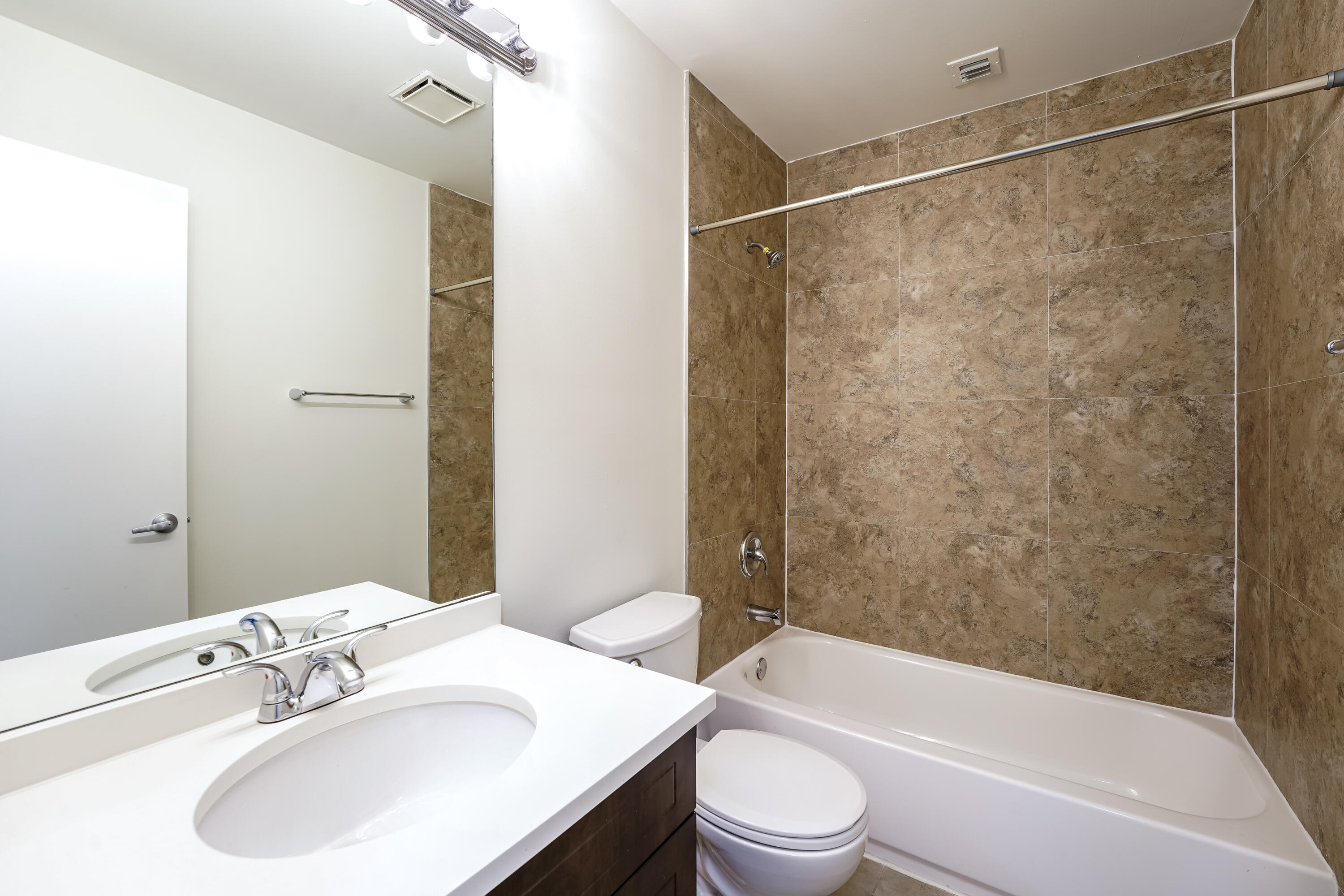 BOCA RATON HILLS SEC 2 - Residential Lease