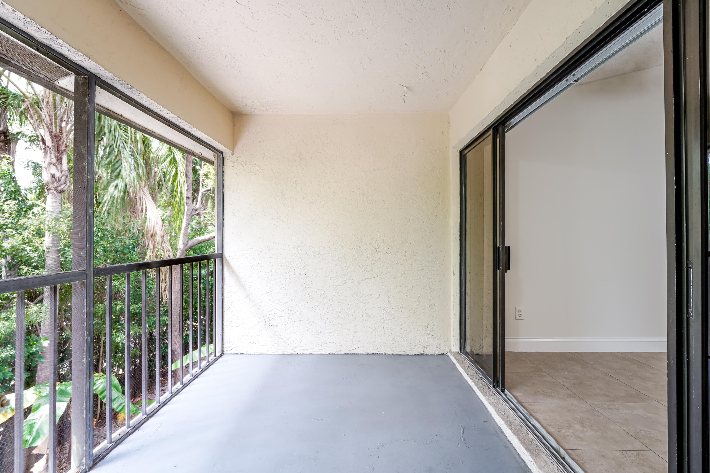 BOCA RATON HILLS SEC 2 - Residential Lease