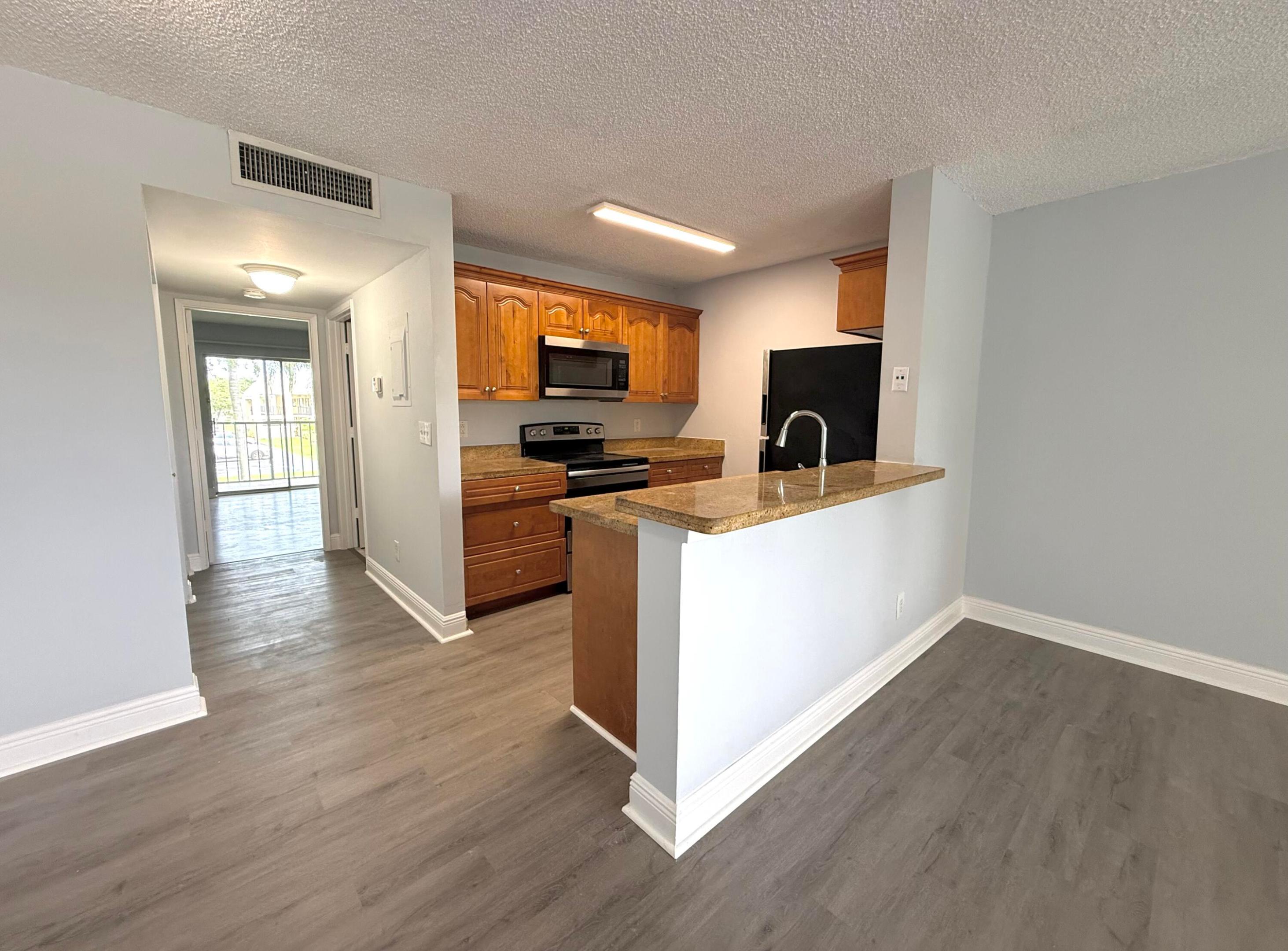 MEADOWS ON THE GREEN CONDO - Residential Lease