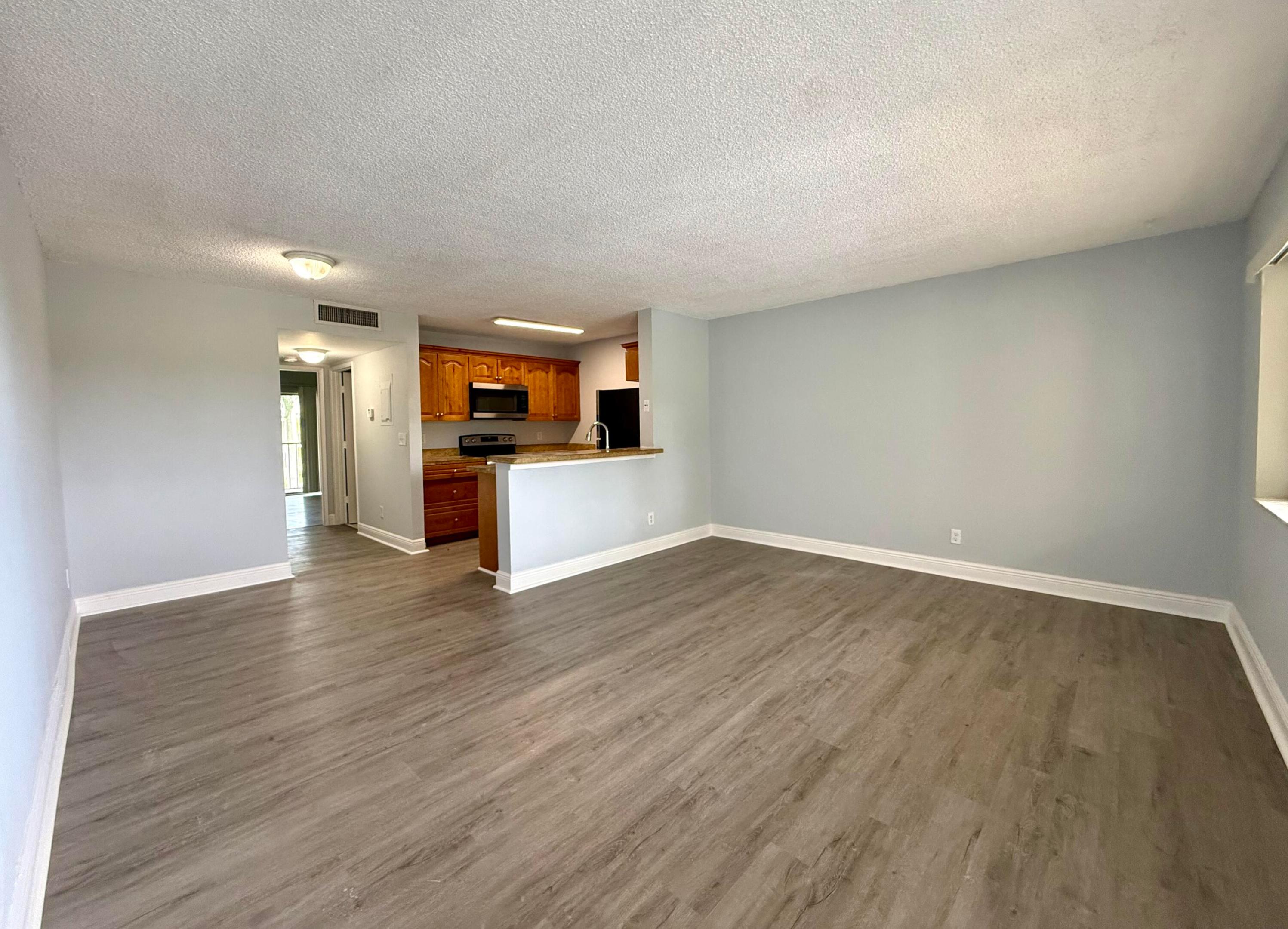 MEADOWS ON THE GREEN CONDO - Residential Lease
