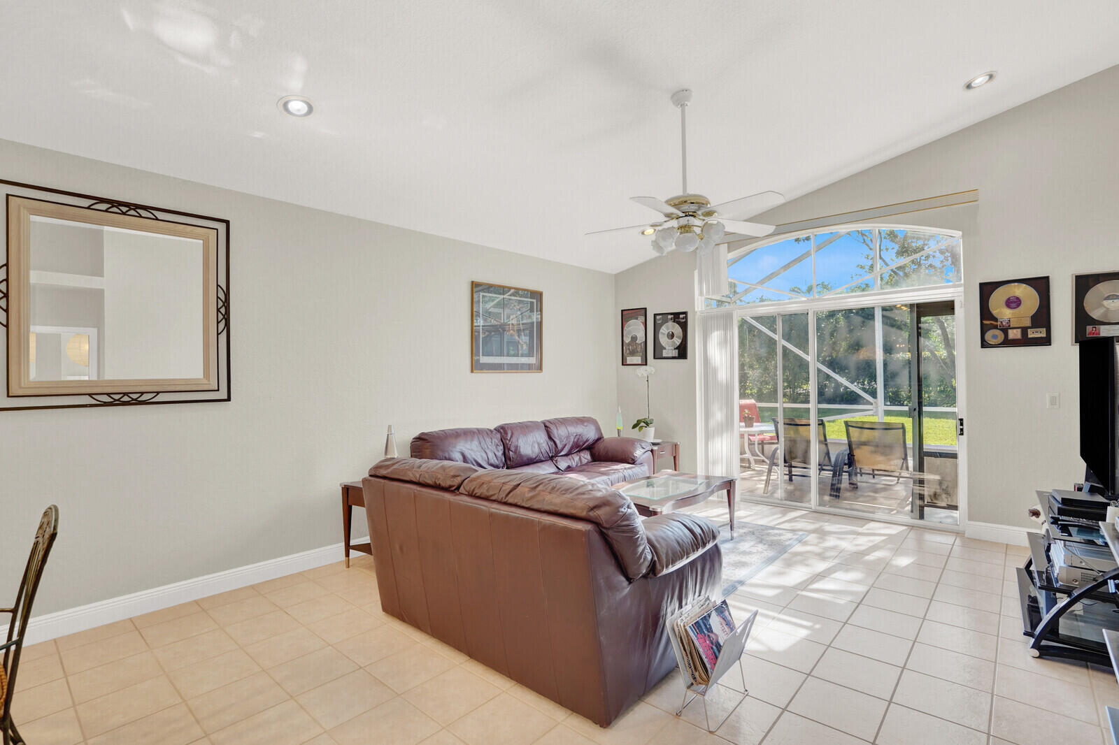 THE GROVE INDIAN HILLS 1 - Residential