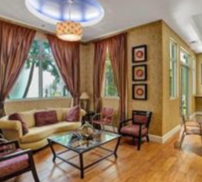 RADIUS CONDO - Residential Lease