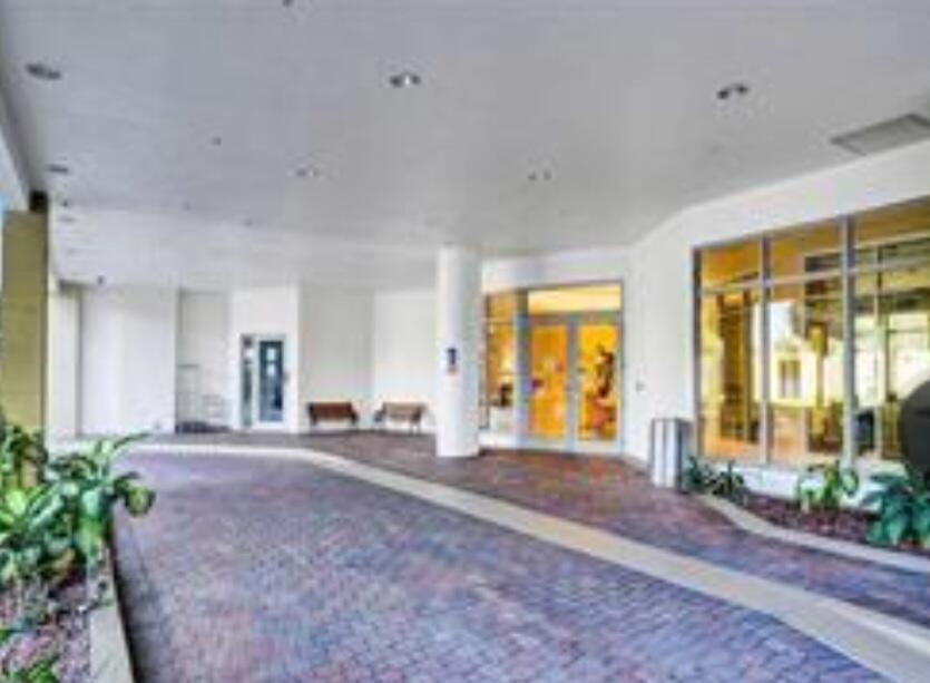 RADIUS CONDO - Residential Lease