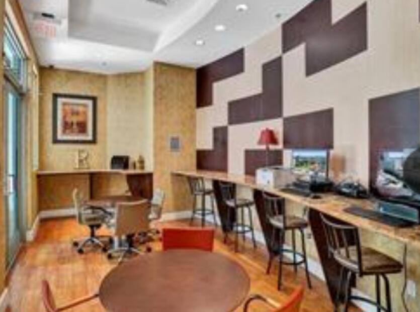 RADIUS CONDO - Residential Lease
