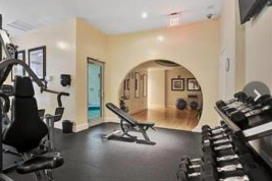 RADIUS CONDO - Residential Lease