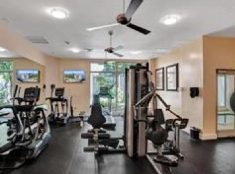 RADIUS CONDO - Residential Lease