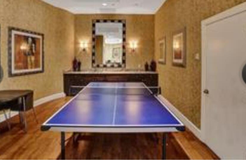 RADIUS CONDO - Residential Lease