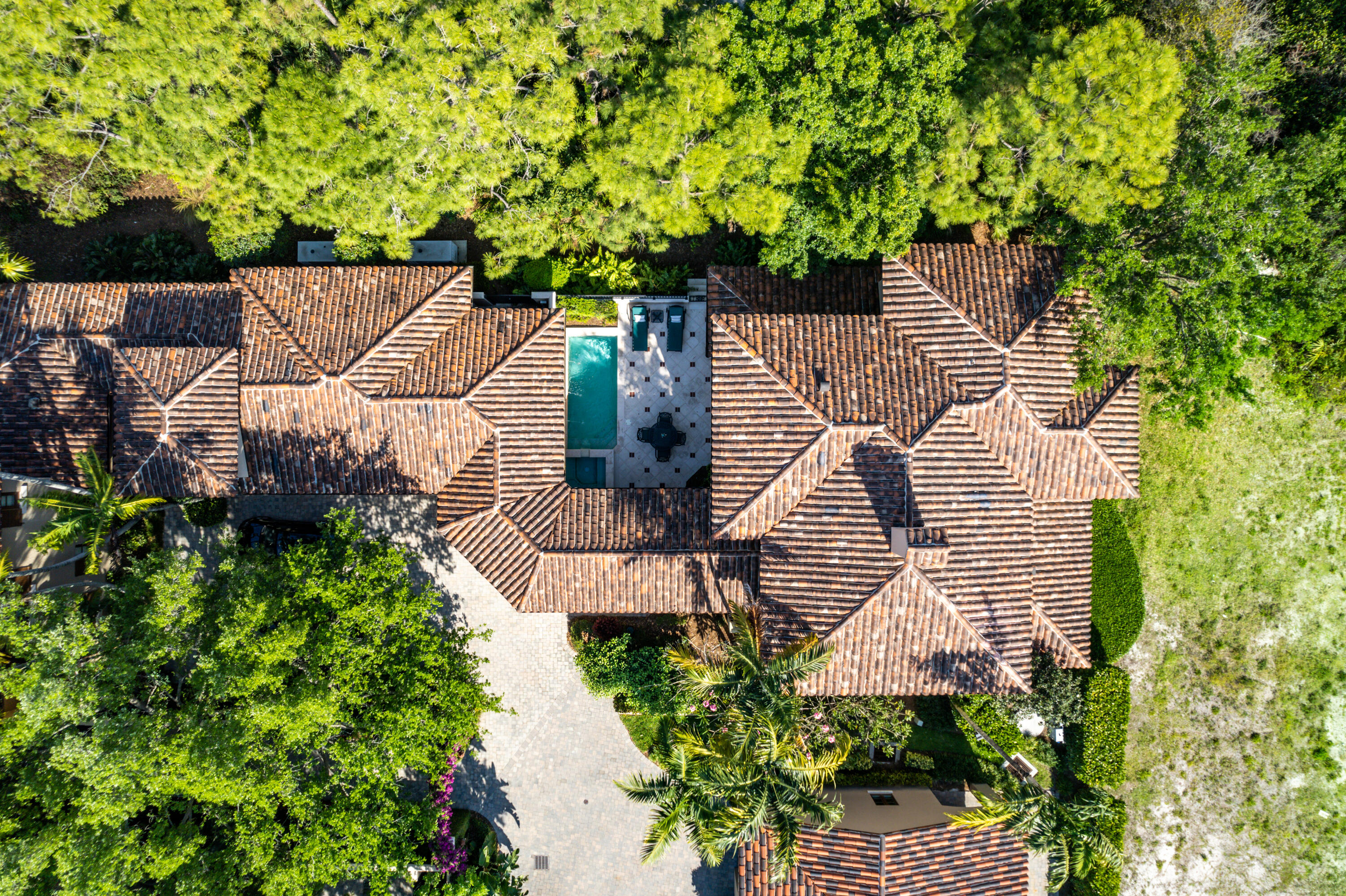 312 Villa Drive just listed! Step inside one of the premier Club Cottages available now at Jupiter's most prestigious community, The Bear's Club! This is a unique opportunity to own a slice of paradise boasting privacy , golf and preserve views, and the only Tuscan ''little Italy'' style villa now available in Bear's. Tastefully decorated and offered fully furnished this large 4 bedroom 4.5 bath villa lives like a single family home. With an over-sized 1.5 car garage, private pool & spa, and out-door summer kitchen 312 Villa Drive was built & designed for the most discerning buyer. Featuring a large first floor master suite and three spacious en-suites upstairs, a chef's kitchen, and tongue & grove wood moldings everywhere, travertine chiseled floors, and much more! The Bear's Club offers a life-style unparalleled in Palm Beach County with 24-7 concierge available, world class security, and the highest standards in Golf Community living! Membership is optional, steps from the club-house, privacy - views - top tier location!