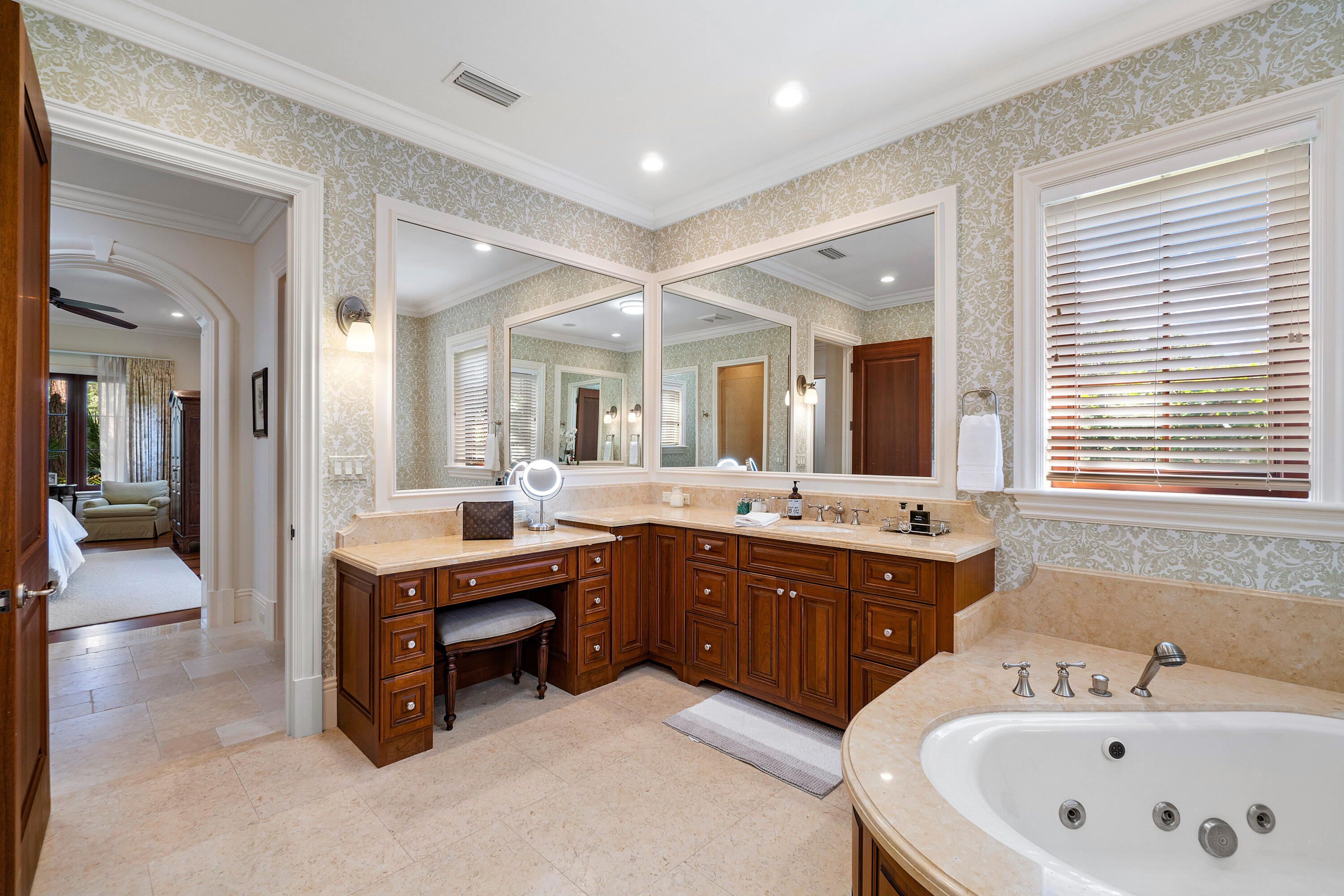 BEARS CLUB VILLAS CONDO - Residential