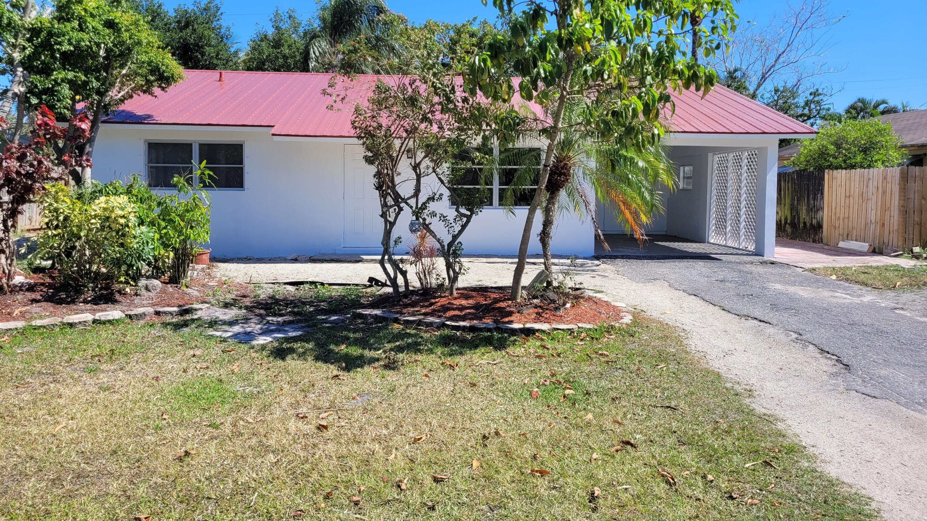 EASTVIEW MANOR - Residential