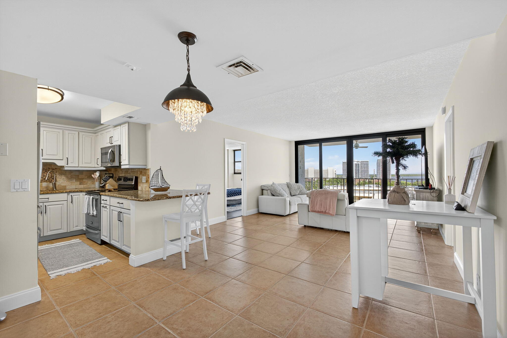 GEMINI CONDO - Residential Lease
