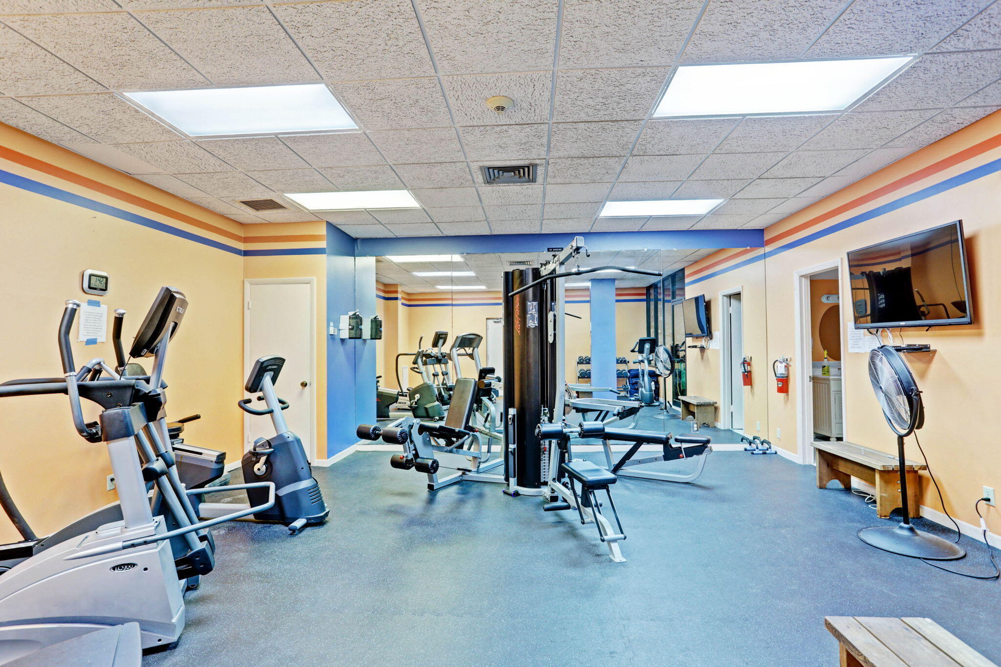 GEMINI CONDO - Residential Lease
