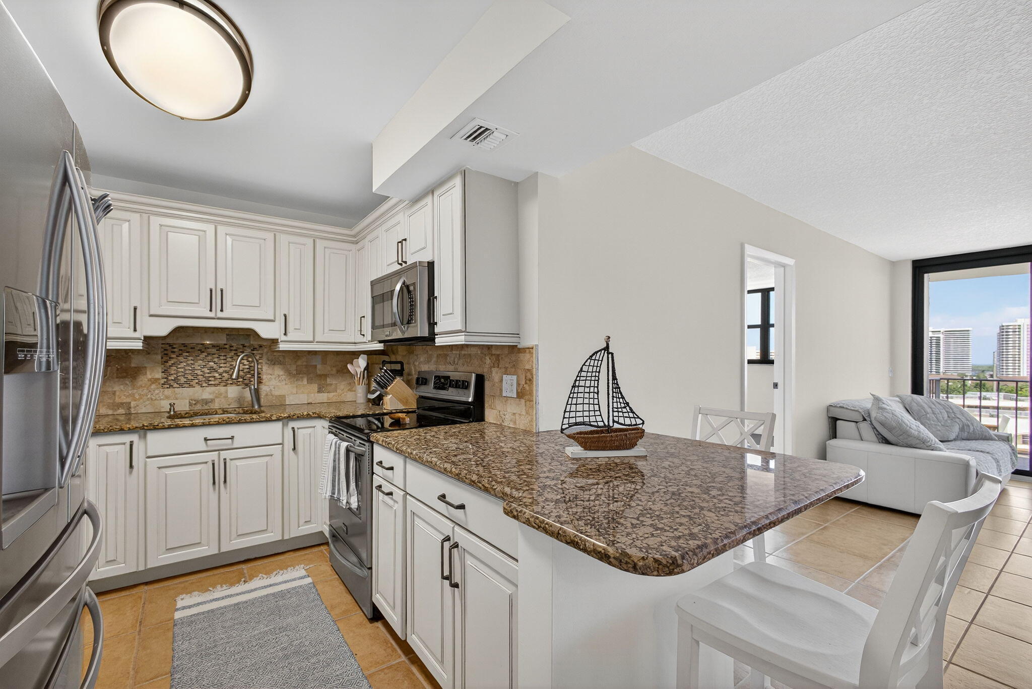 GEMINI CONDO - Residential Lease