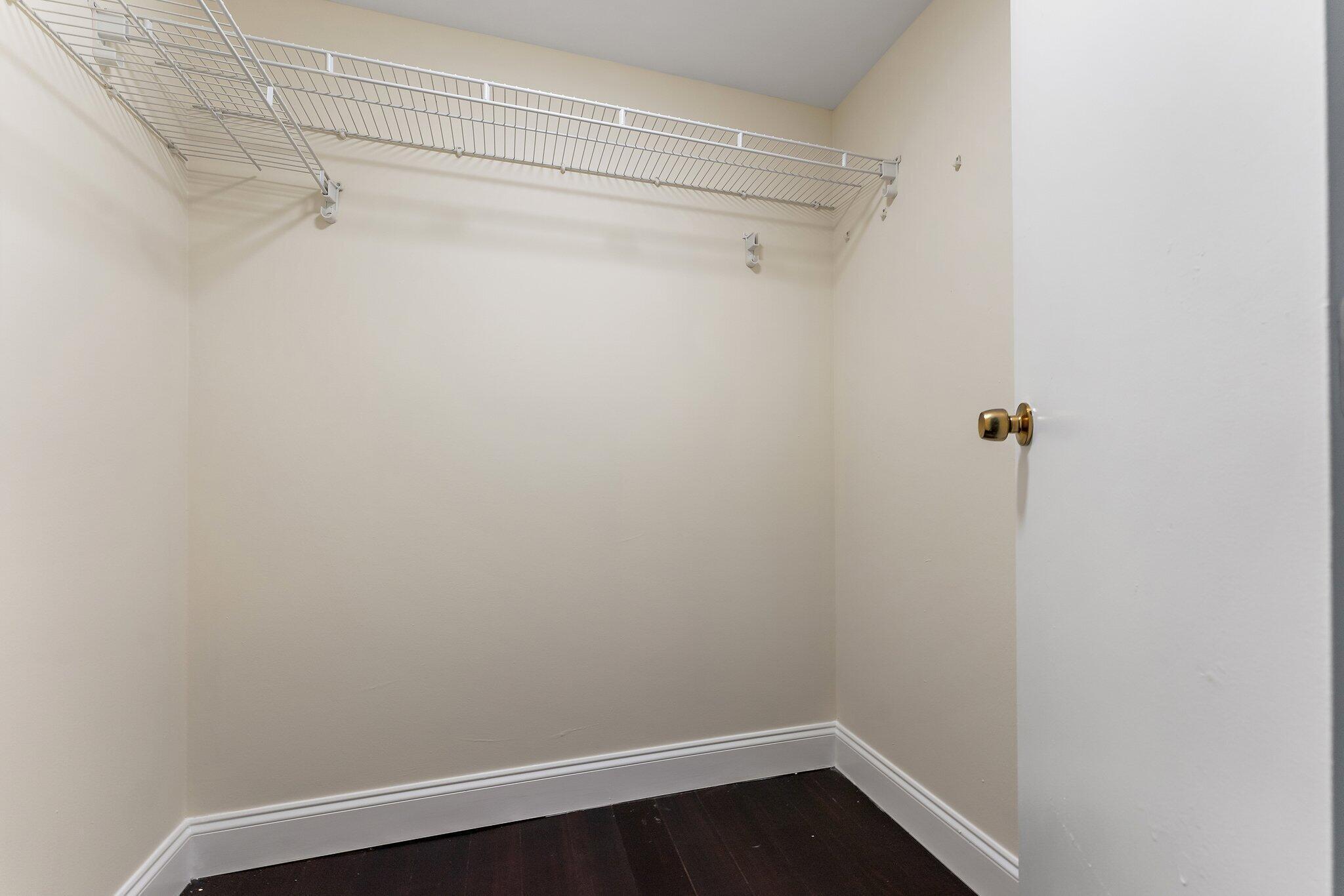 GEMINI CONDO - Residential Lease