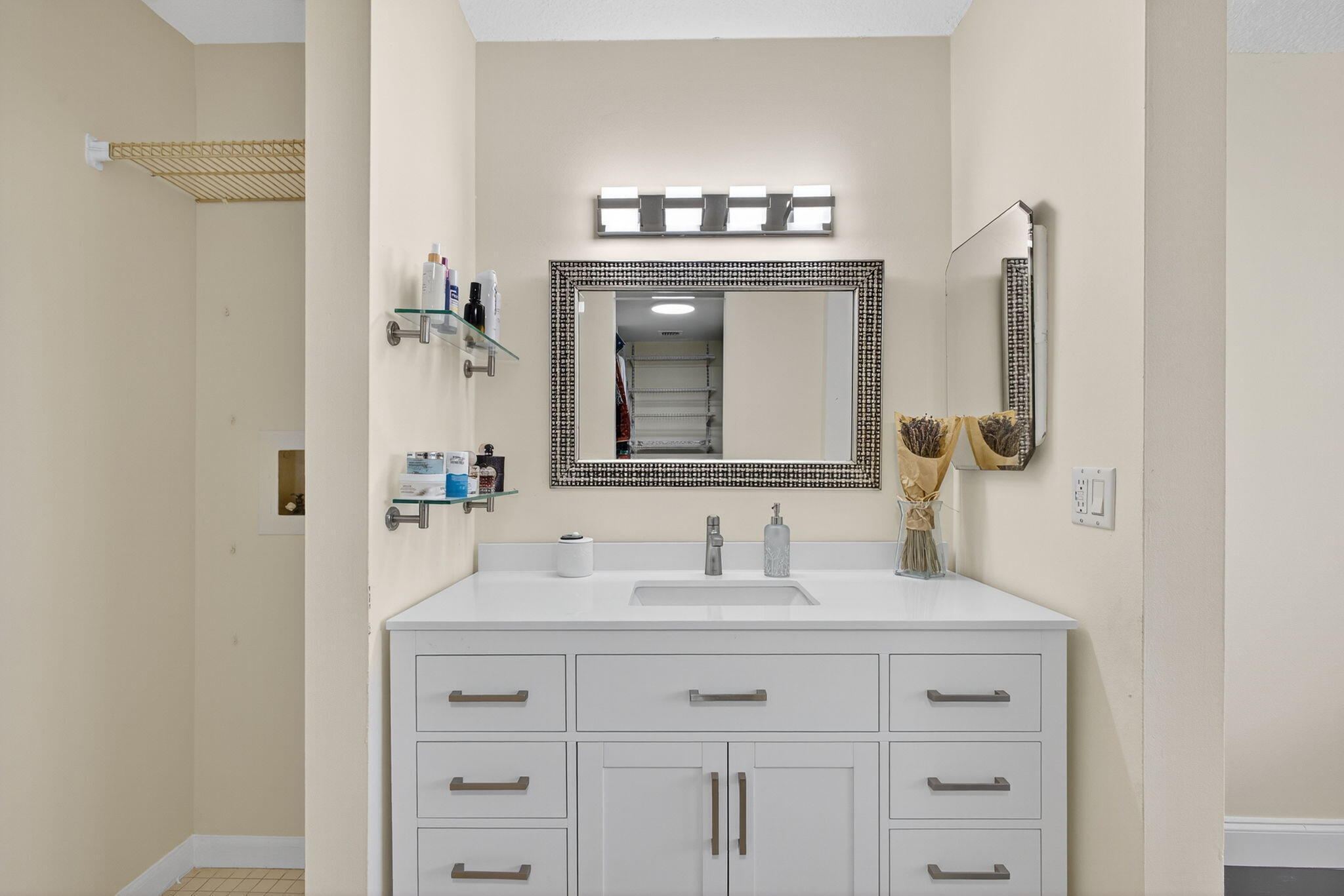 GEMINI CONDO - Residential Lease