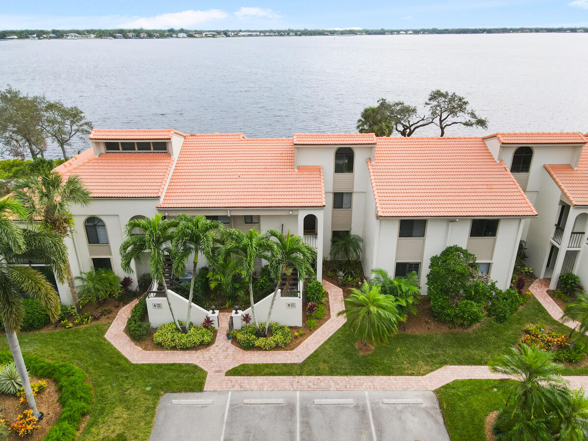 Harbour Ridge Yacht & Country Club - Bayhead Villa - Residential