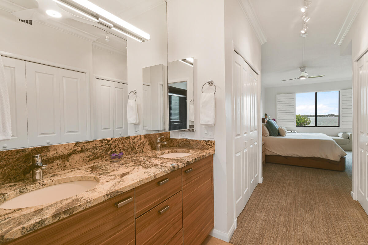 Harbour Ridge Yacht & Country Club - Bayhead Villa - Residential
