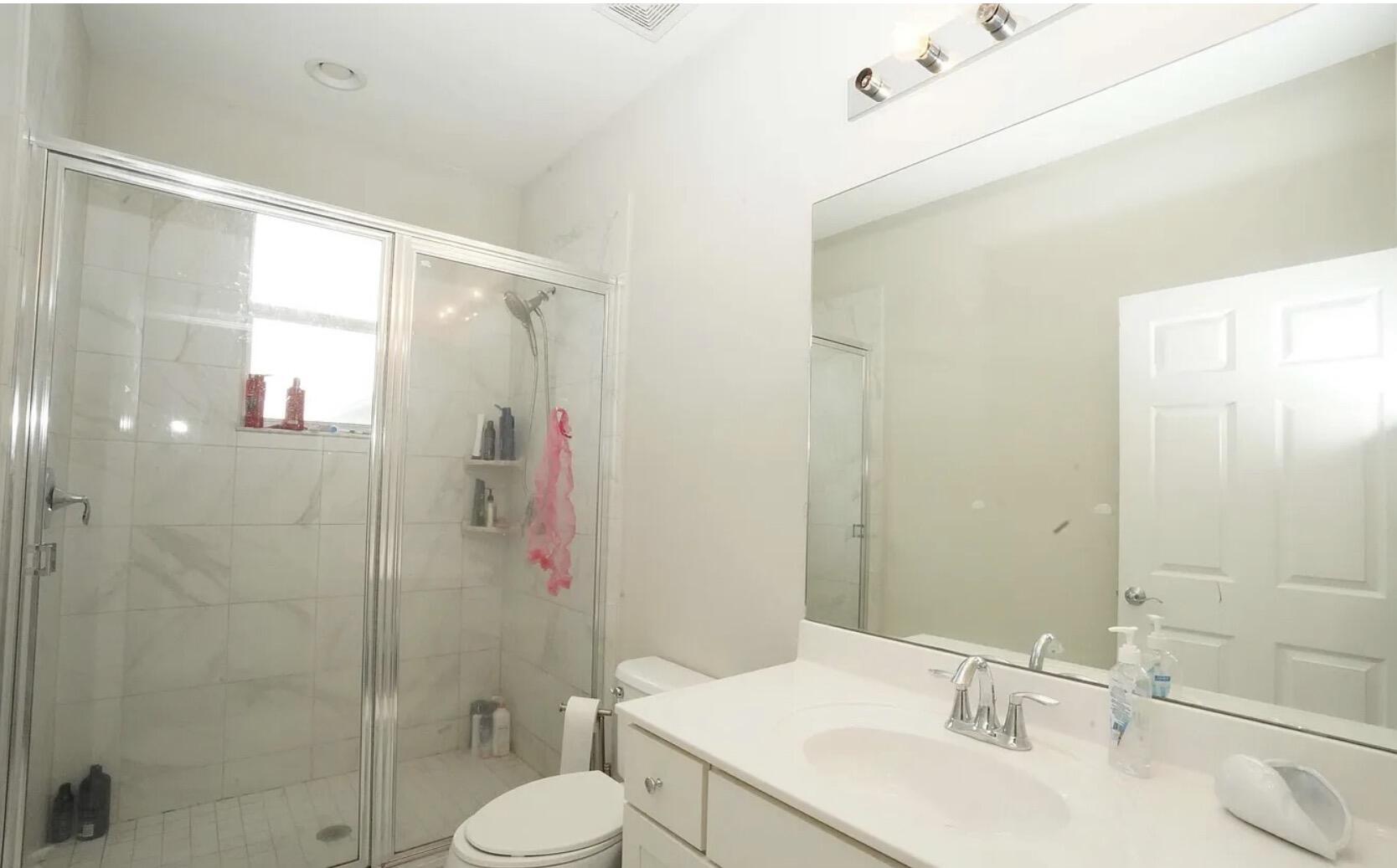VIZCAYA FALLS PLAT 1 - Residential Lease