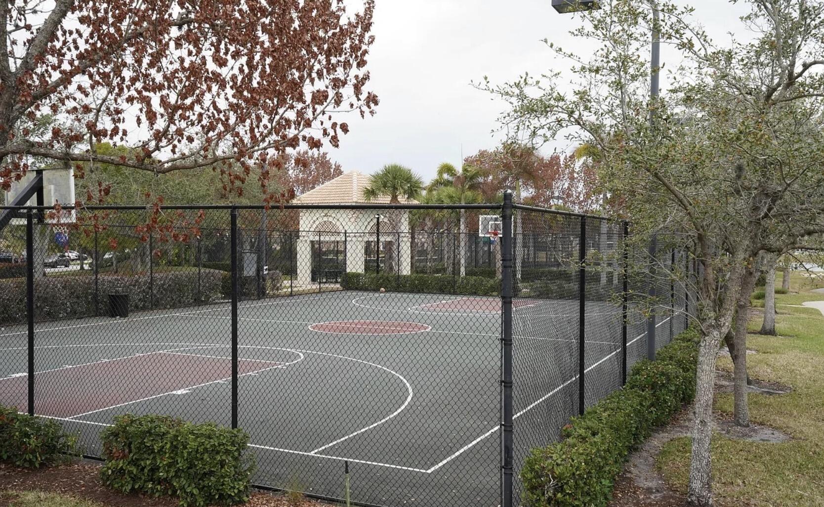 VIZCAYA FALLS PLAT 1 - Residential Lease