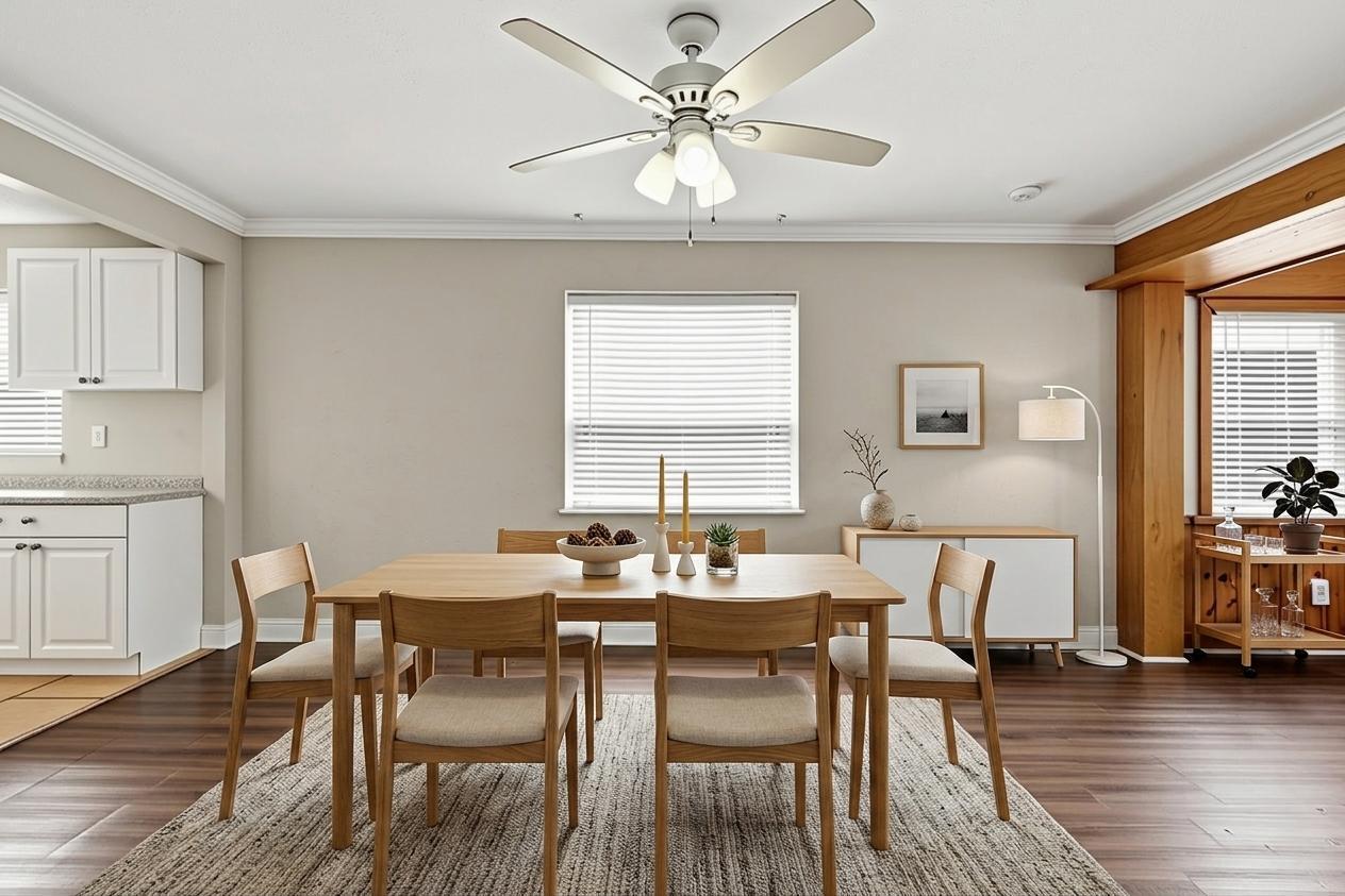 HOLLYWOOD LITTLE RANCHES - Residential
