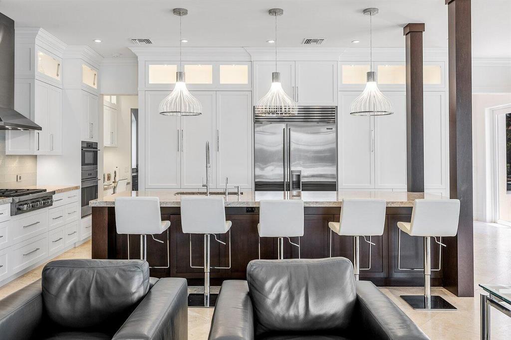 ROYAL PALM YACHT & COUNTRY CLUB - Residential
