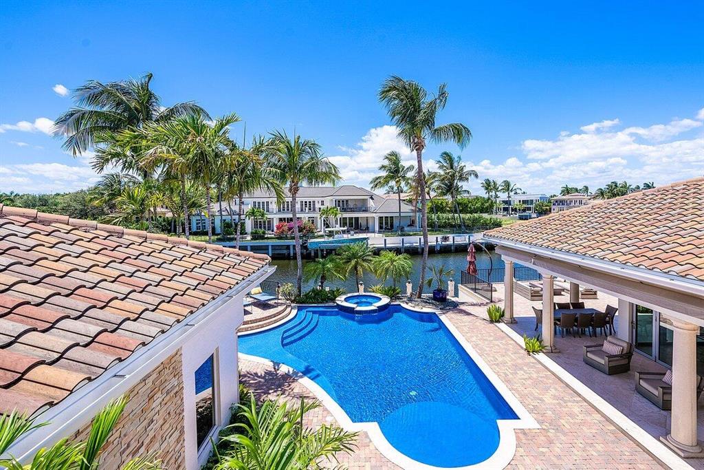 ROYAL PALM YACHT & COUNTRY CLUB - Residential
