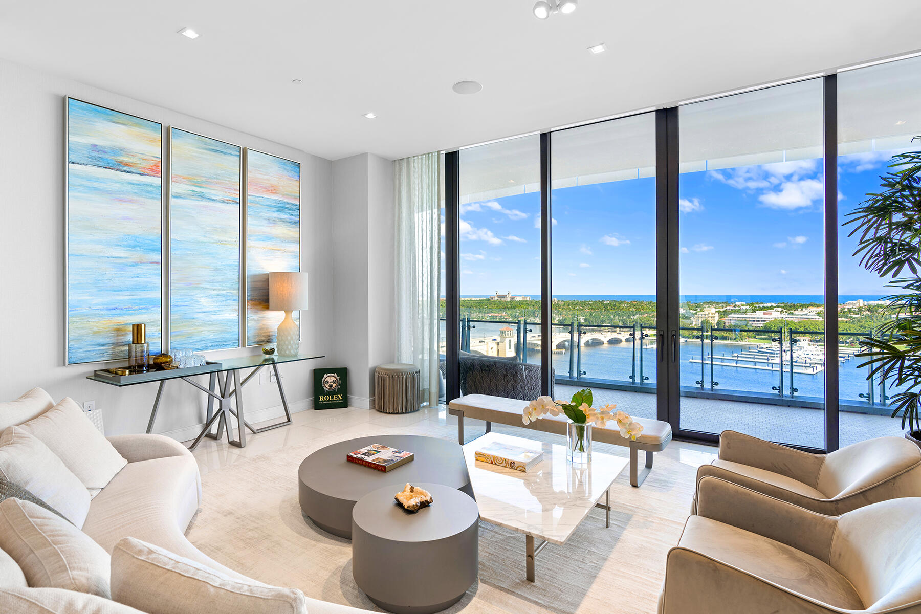 BRISTOL CONDO - Residential
