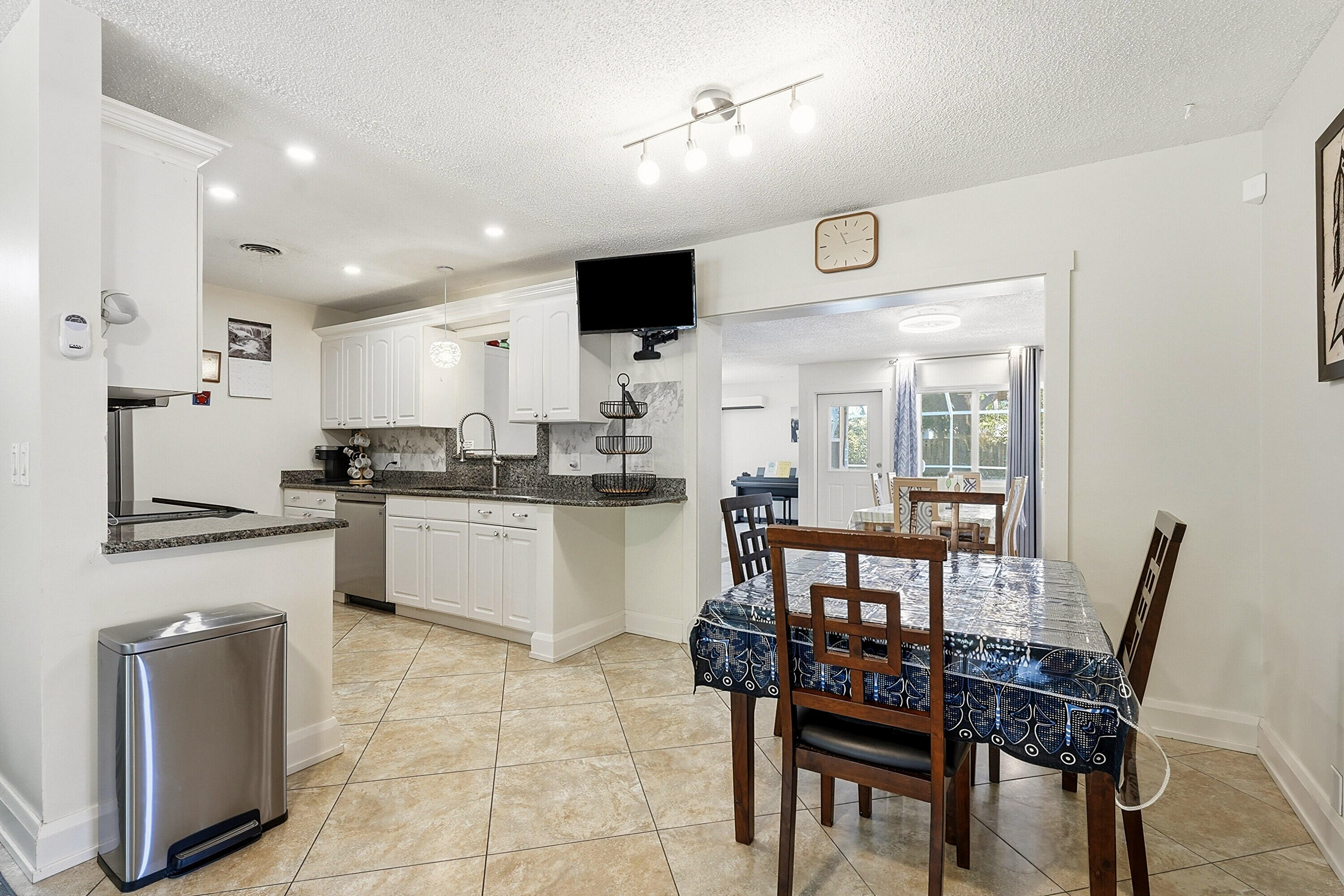 SAVANNA HIGHLANDS - Residential
