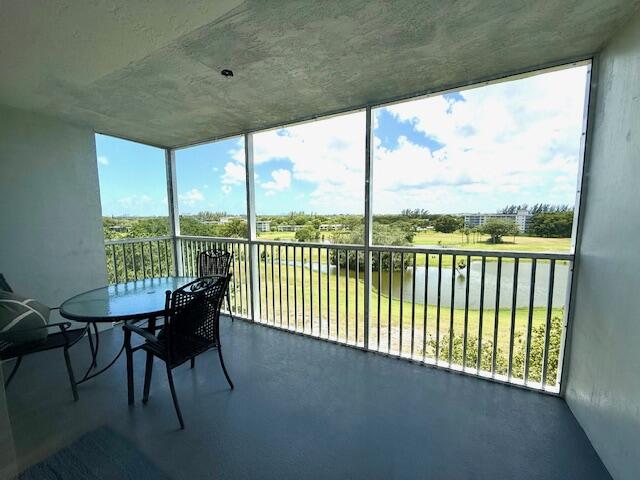 NO 22 PALM-AIRE COUNTRY CLUB - Residential