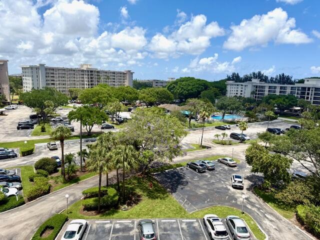 NO 22 PALM-AIRE COUNTRY CLUB - Residential
