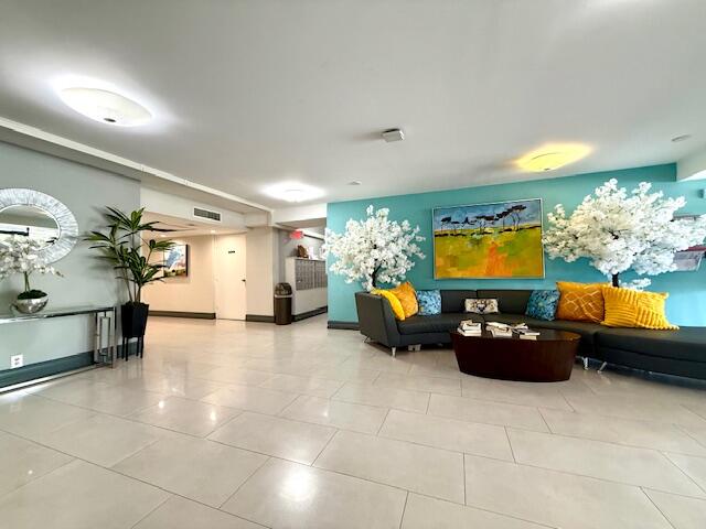 NO 22 PALM-AIRE COUNTRY CLUB - Residential