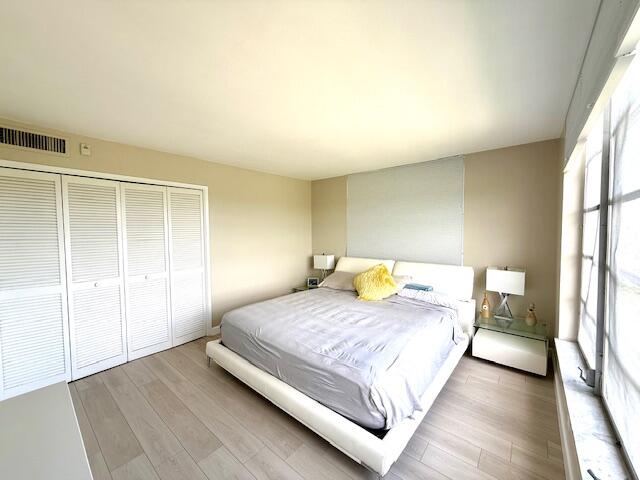 NO 22 PALM-AIRE COUNTRY CLUB - Residential