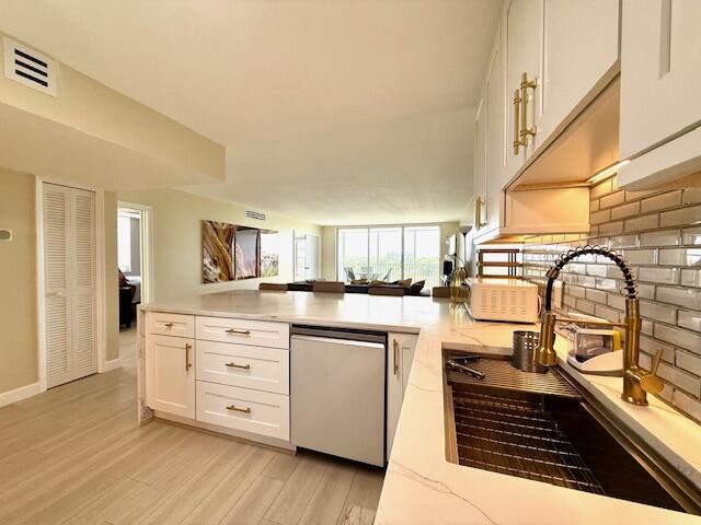 NO 22 PALM-AIRE COUNTRY CLUB - Residential
