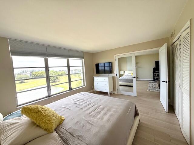 NO 22 PALM-AIRE COUNTRY CLUB - Residential