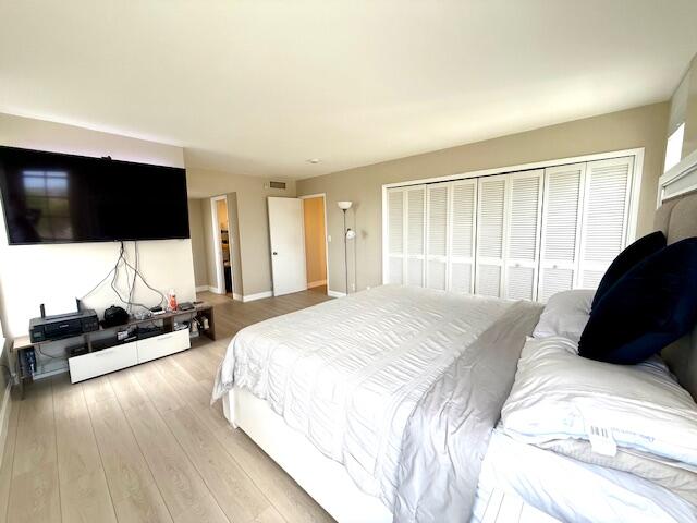 NO 22 PALM-AIRE COUNTRY CLUB - Residential