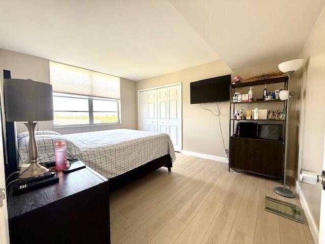 NO 22 PALM-AIRE COUNTRY CLUB - Residential