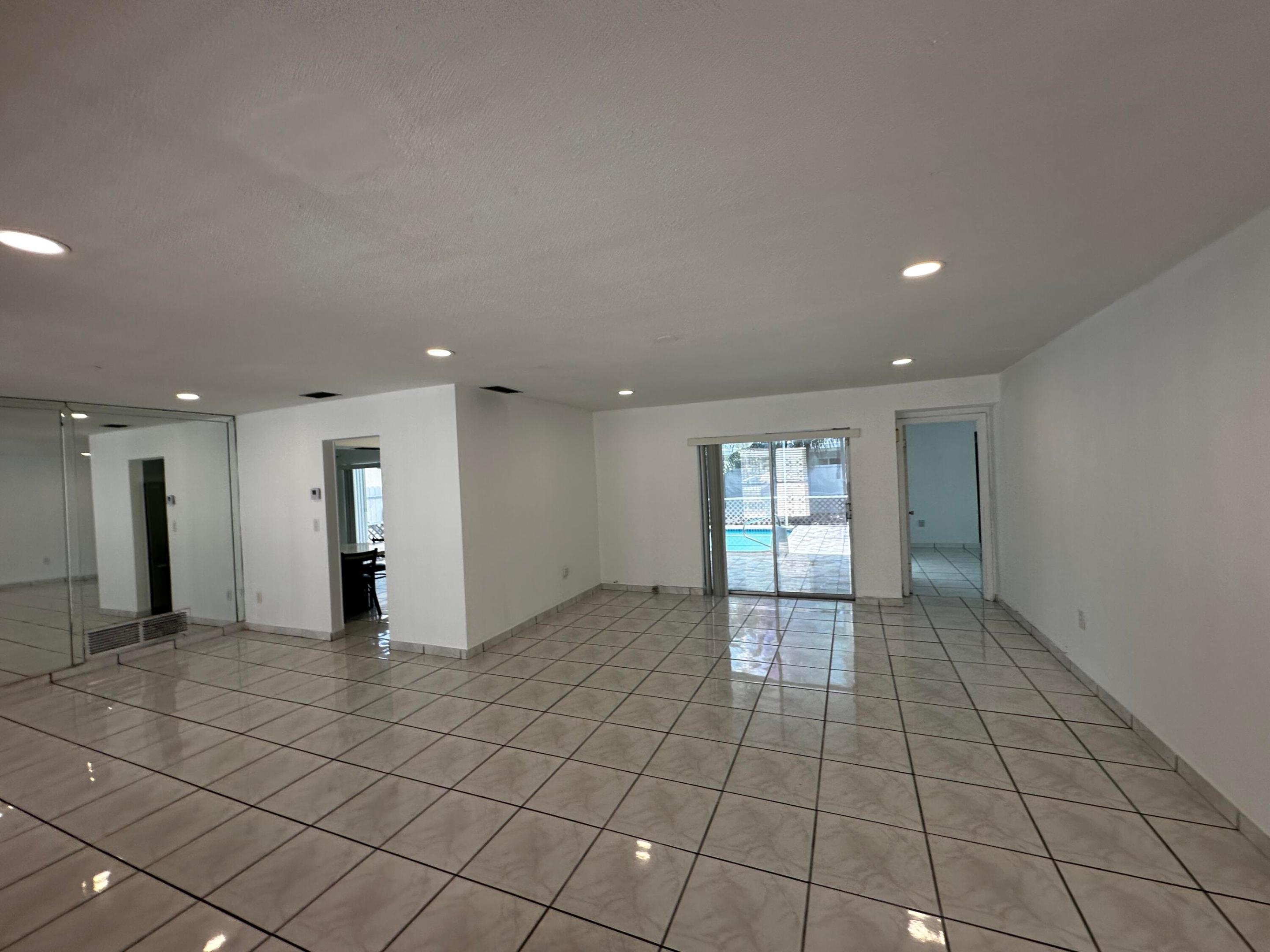 MIRAMAR PARK FOURTH ADD - Residential Lease