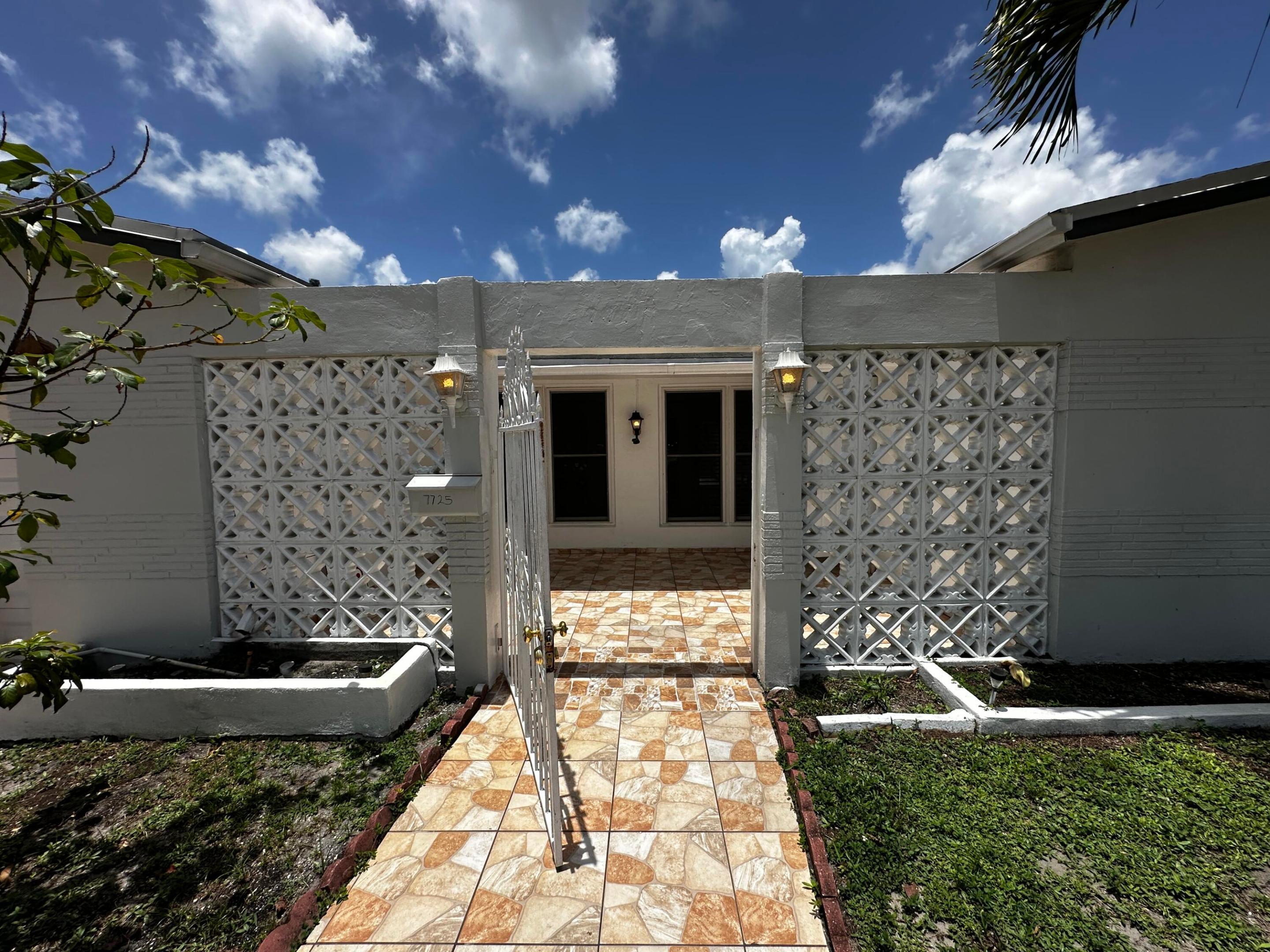MIRAMAR PARK FOURTH ADD - Residential Lease
