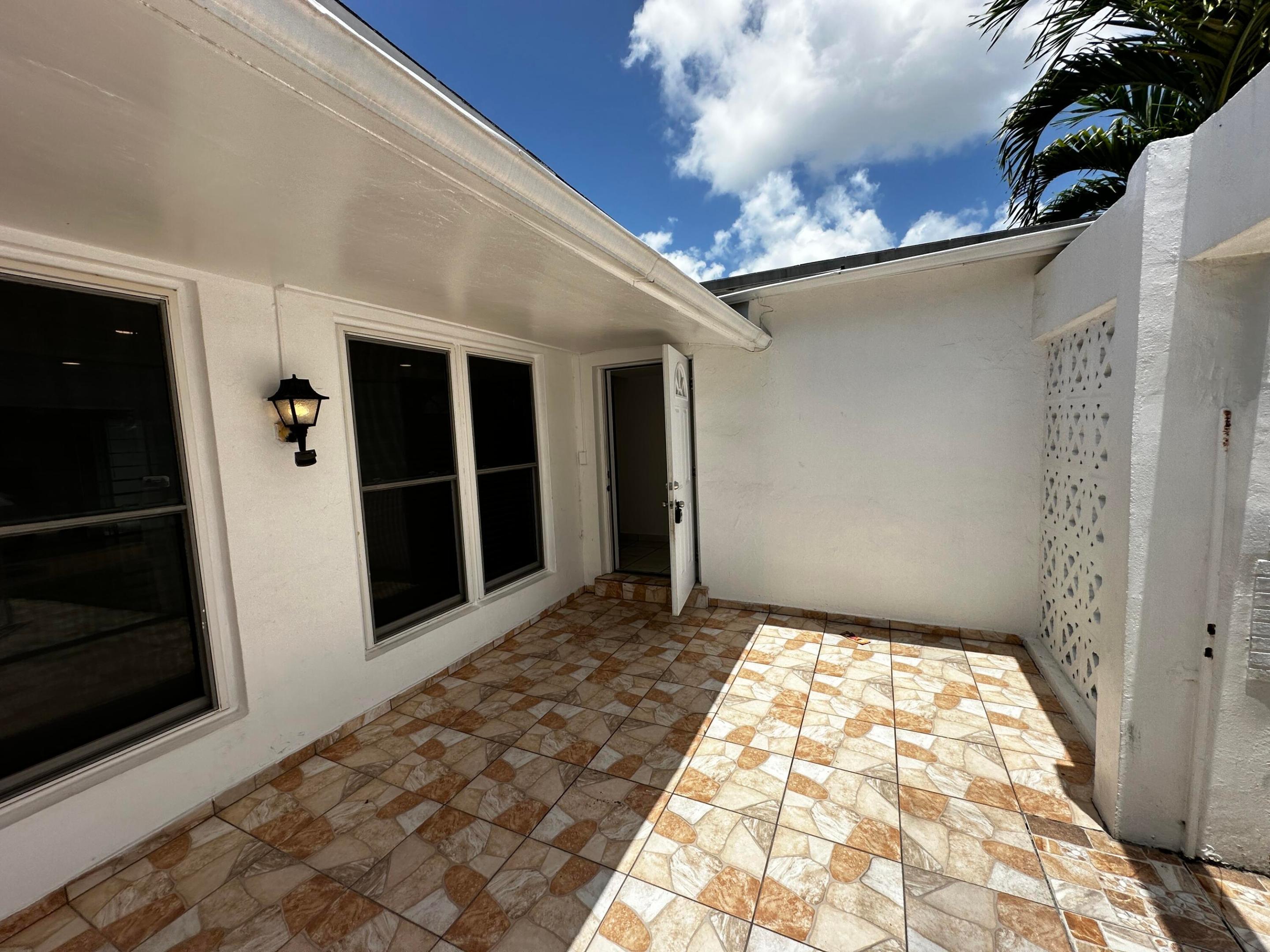 MIRAMAR PARK FOURTH ADD - Residential Lease