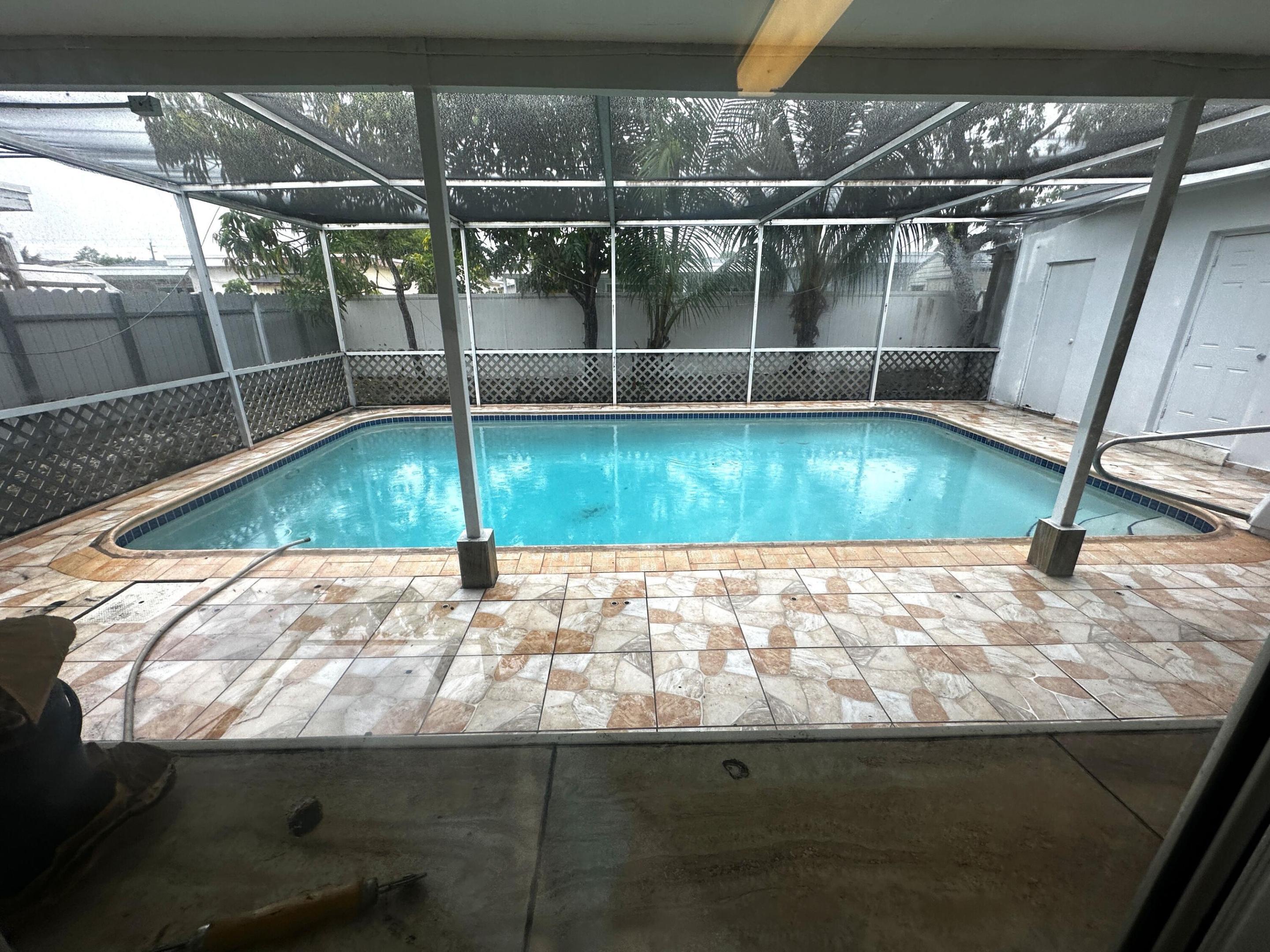 MIRAMAR PARK FOURTH ADD - Residential Lease