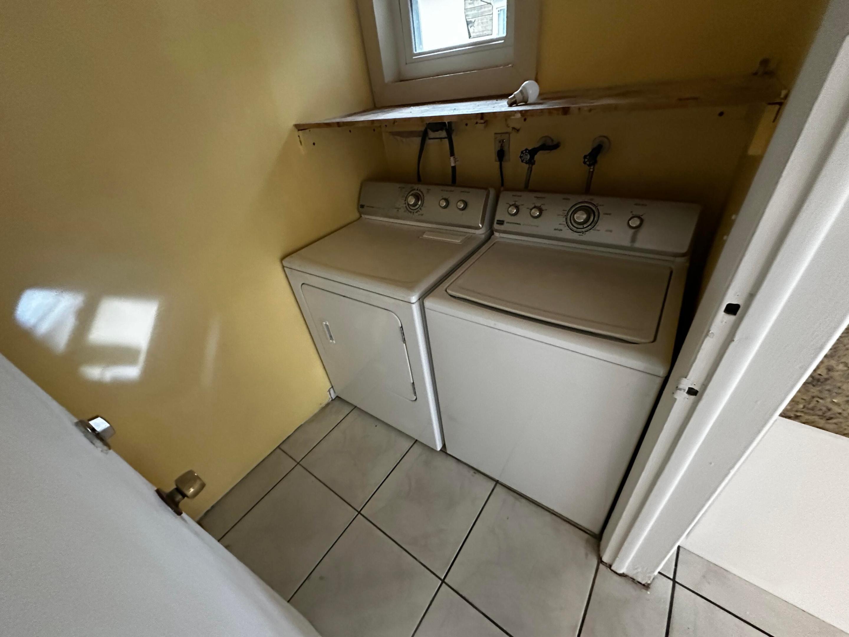 MIRAMAR PARK FOURTH ADD - Residential Lease