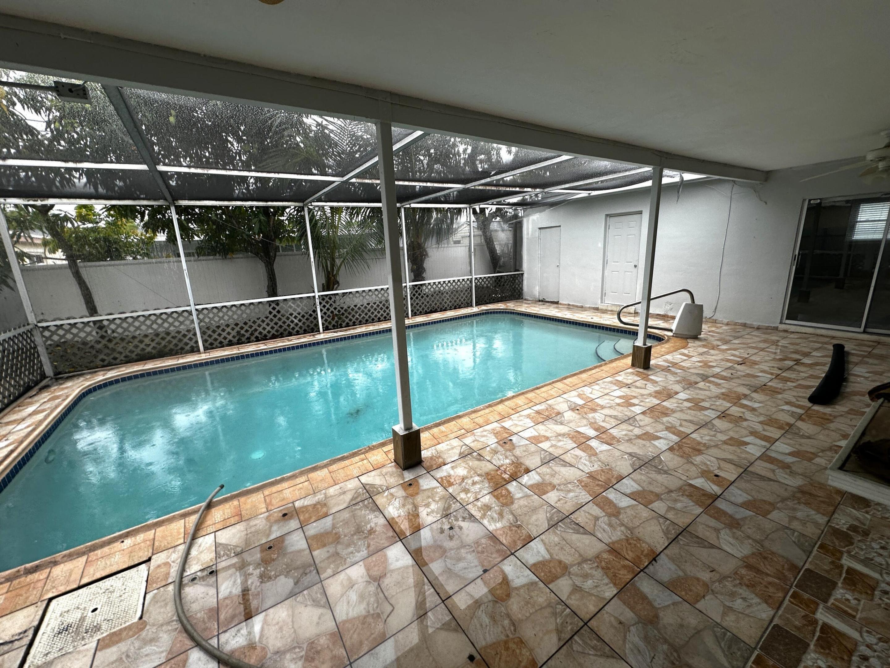 MIRAMAR PARK FOURTH ADD - Residential Lease