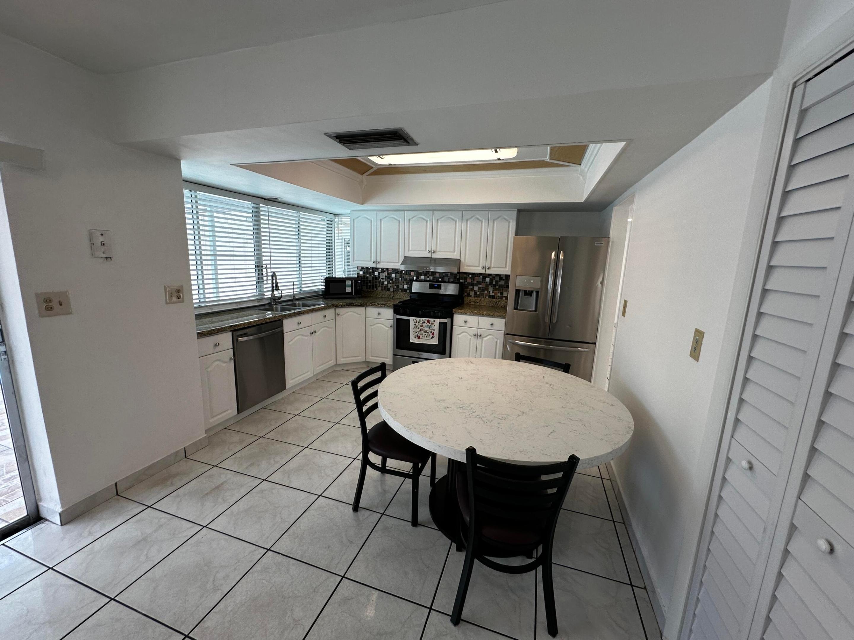 MIRAMAR PARK FOURTH ADD - Residential Lease