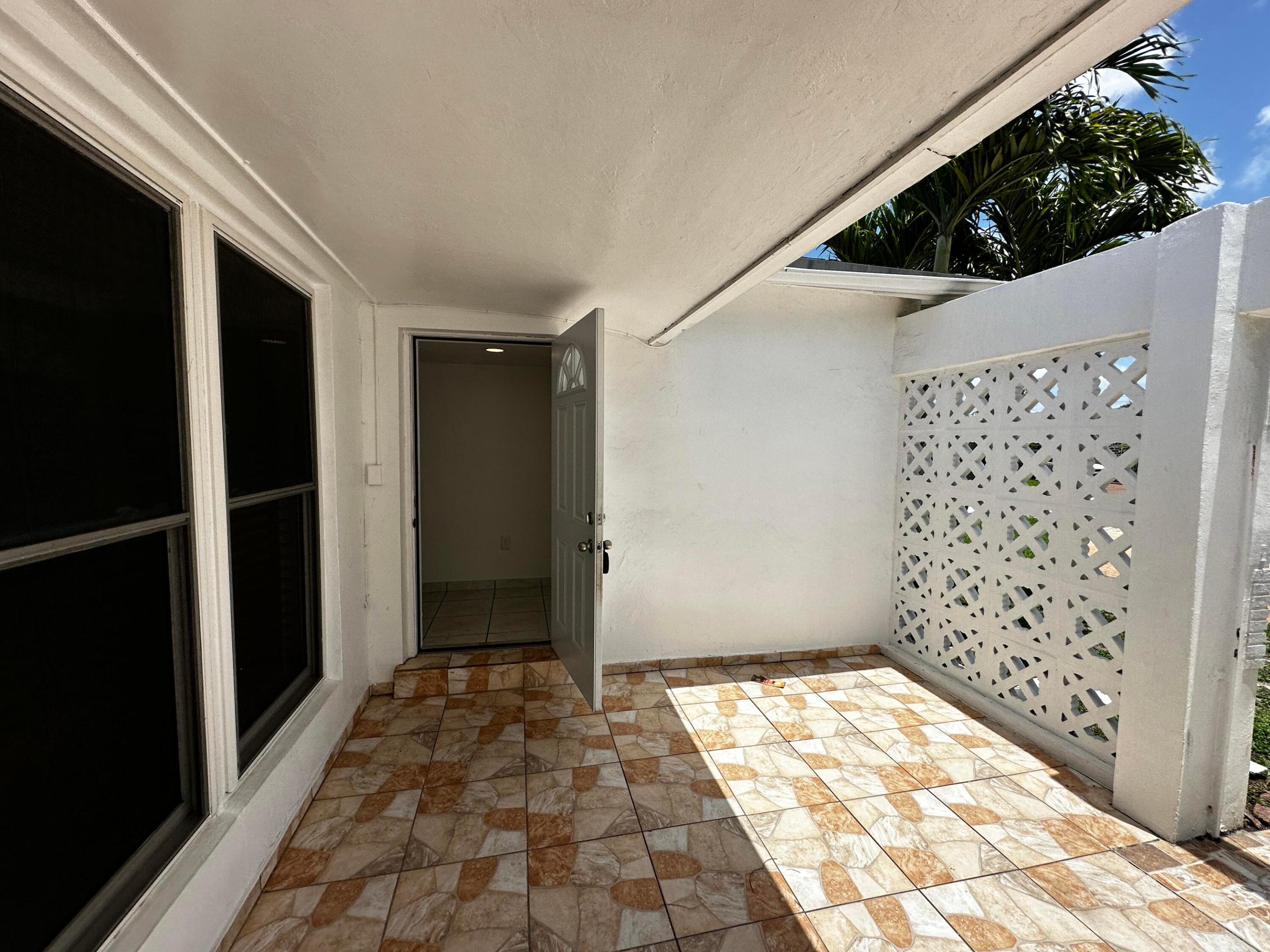 MIRAMAR PARK FOURTH ADD - Residential Lease