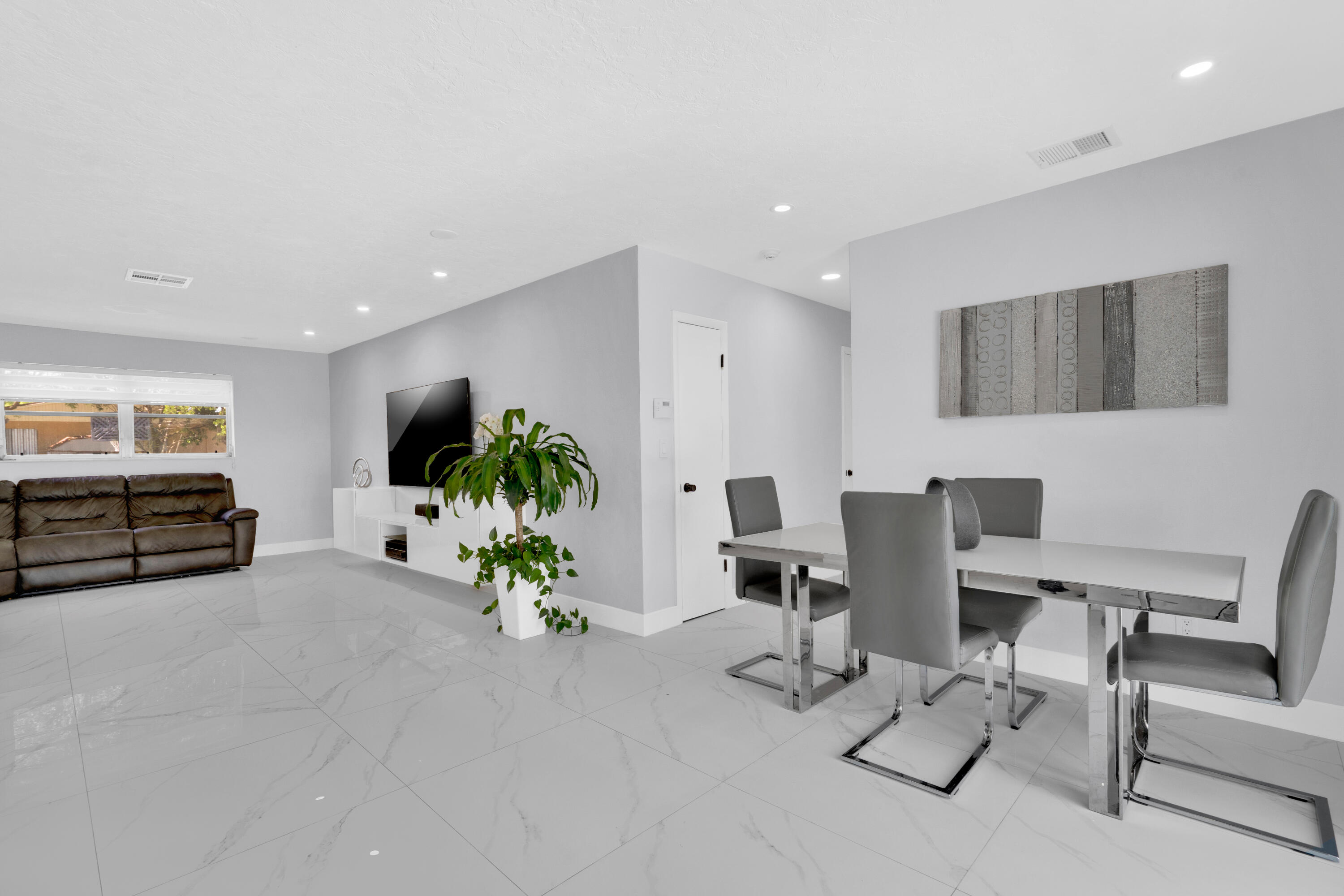 WHISPERING PINES PARK - Residential