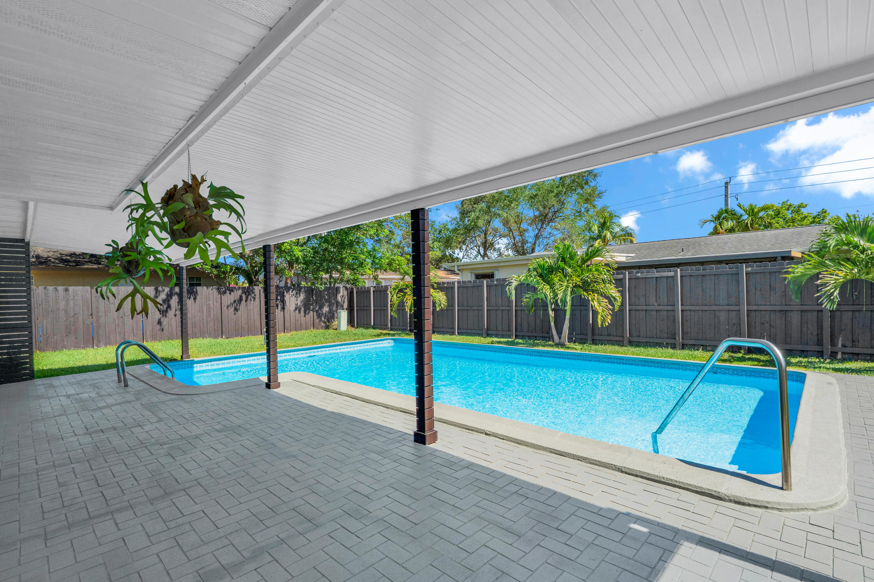 WHISPERING PINES PARK - Residential