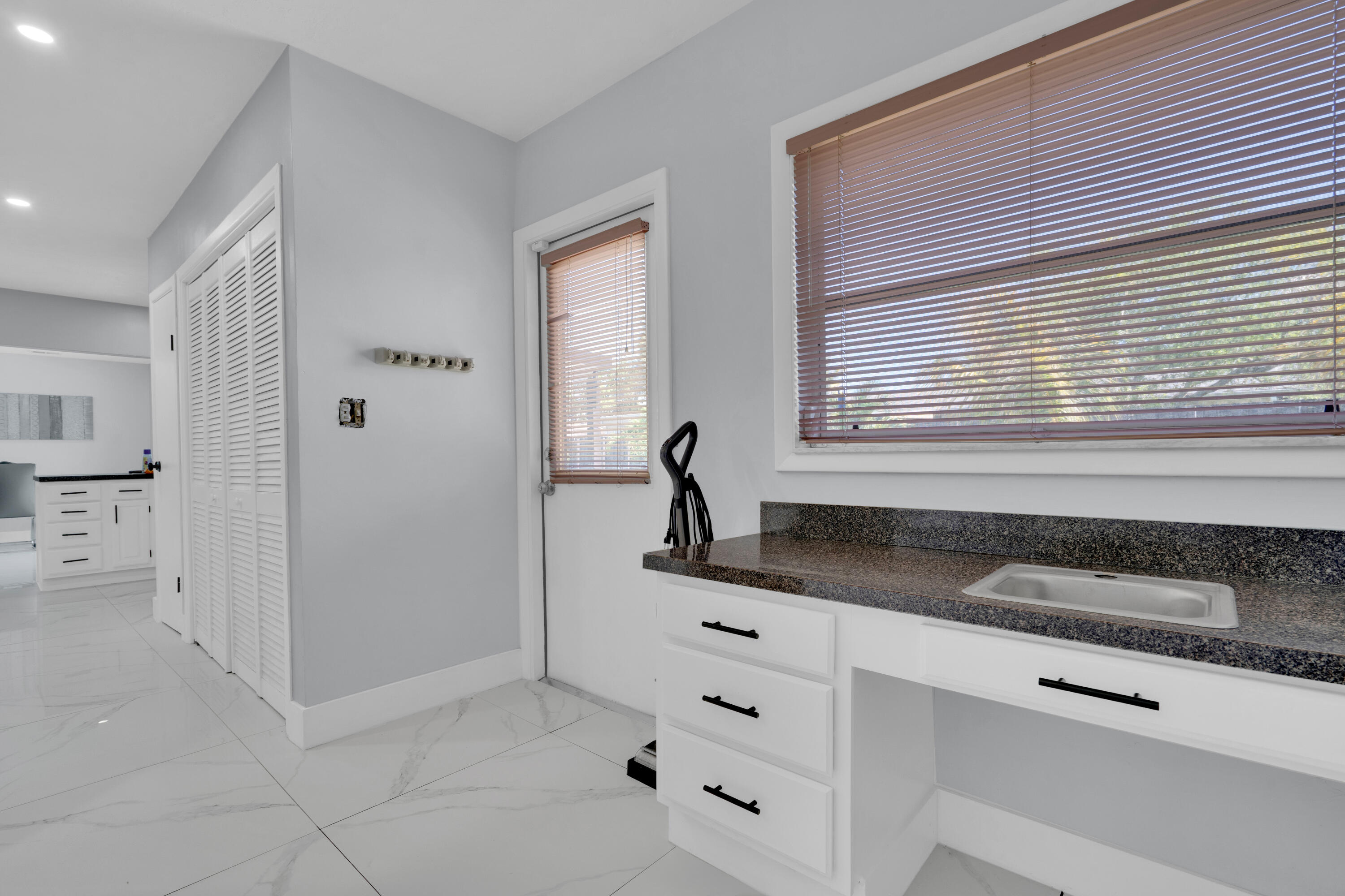 WHISPERING PINES PARK - Residential